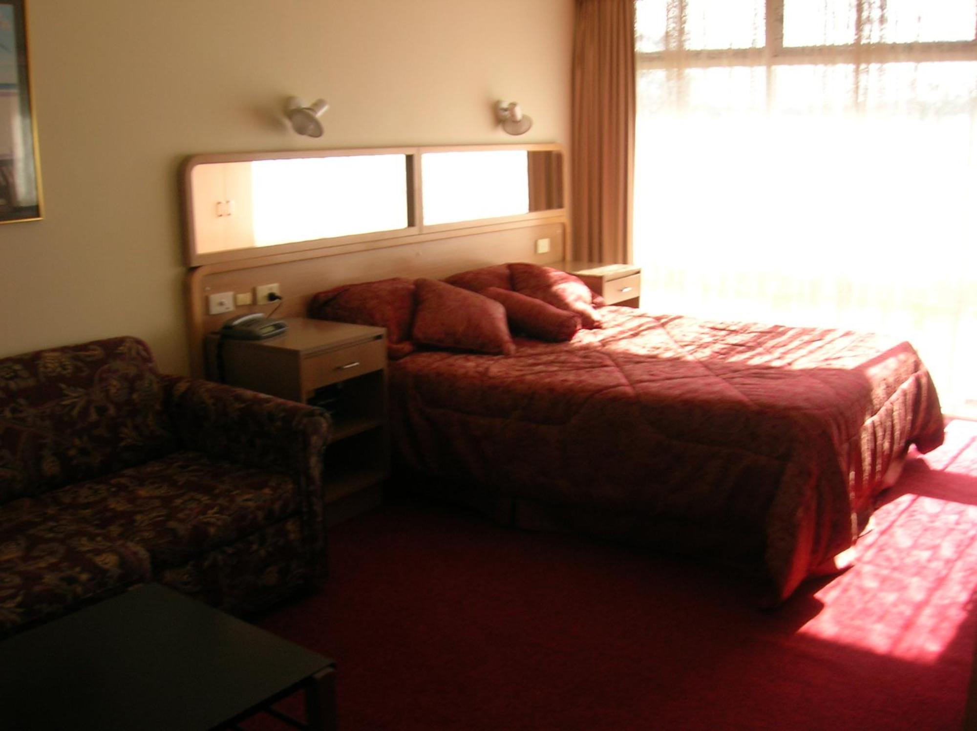 Peninsula Motor Inn Tyabb Buitenkant foto
