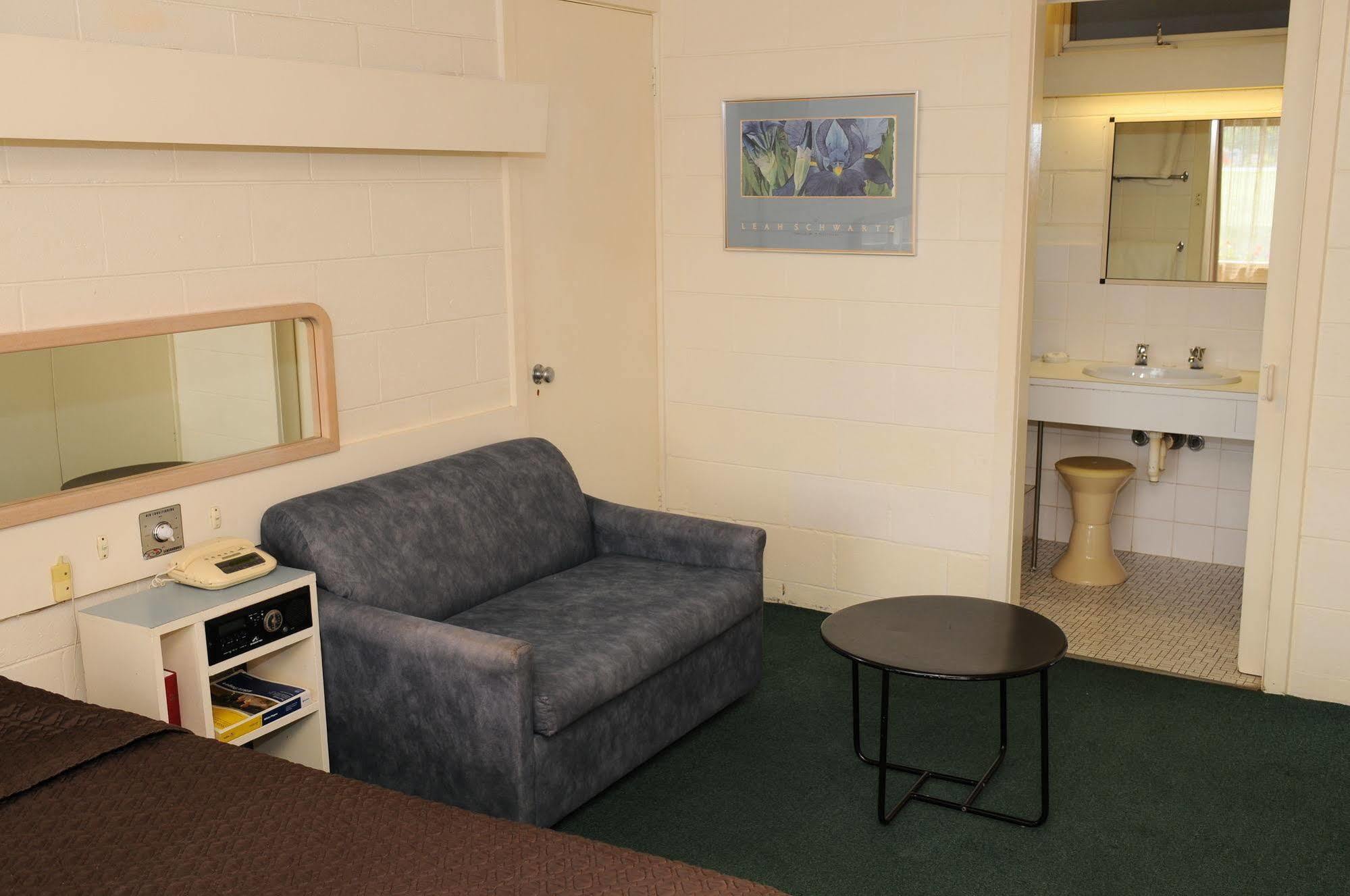 Peninsula Motor Inn Tyabb Buitenkant foto