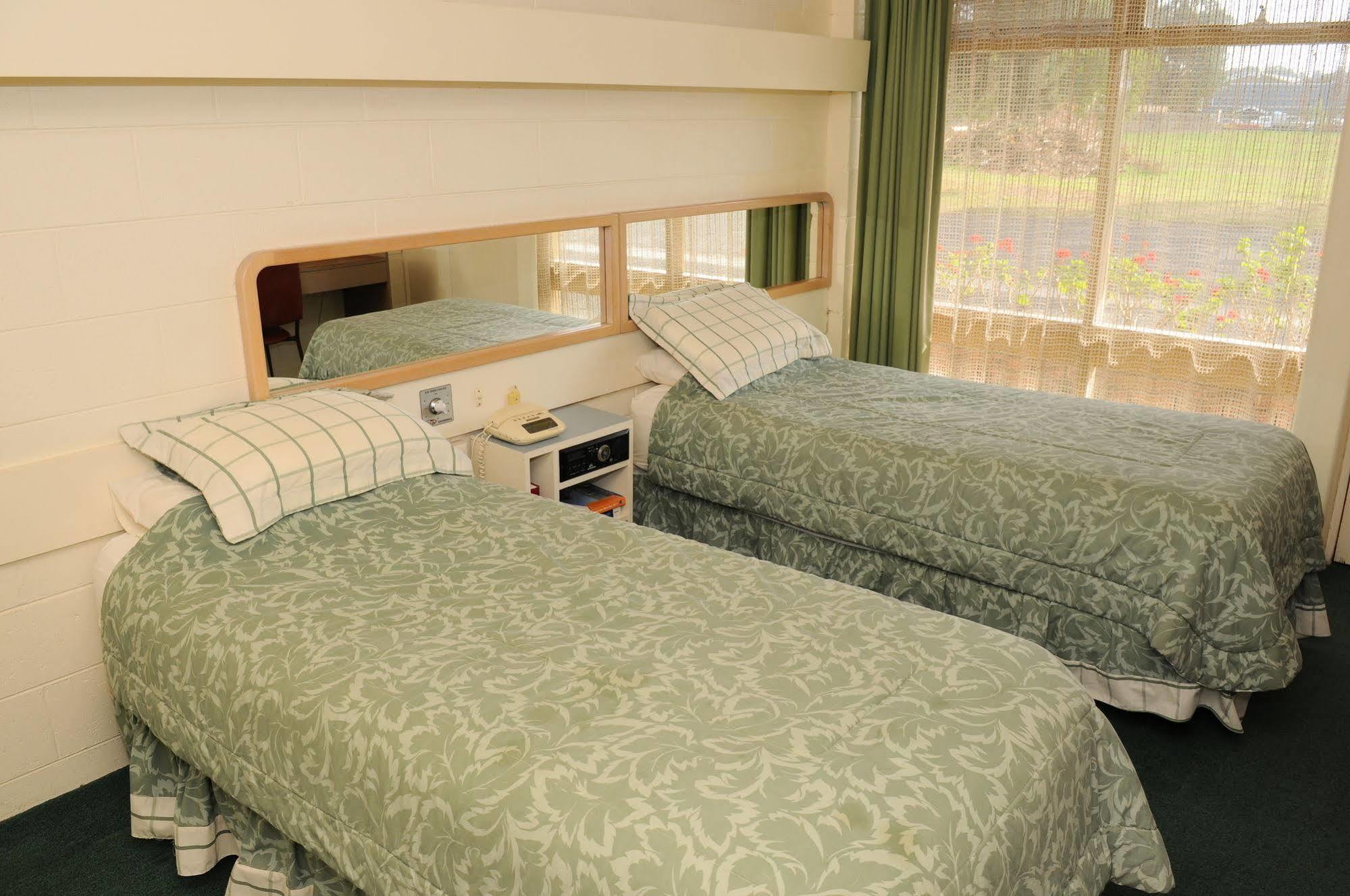 Peninsula Motor Inn Tyabb Buitenkant foto